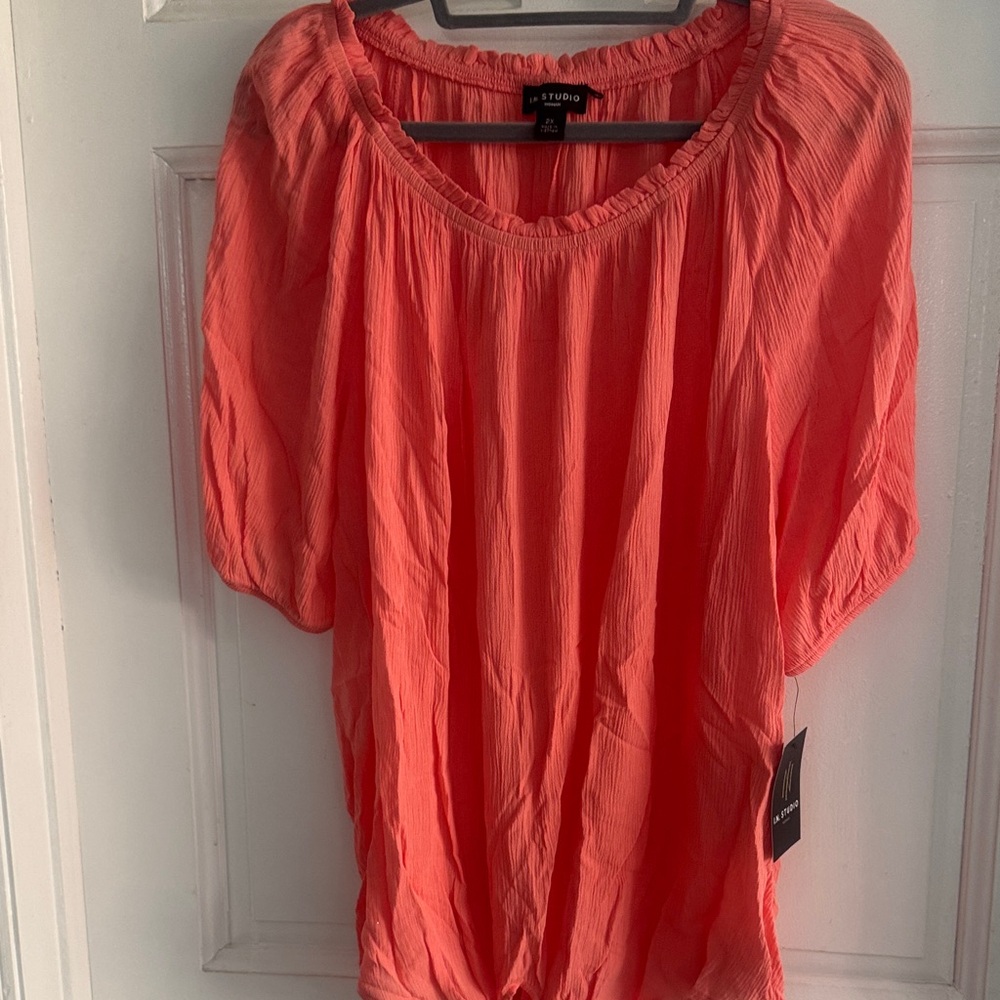 I.N. Studio Coral Blouse s. 2X new w tags